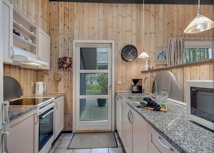 Ferienhaus 4 Bedroom Gorgeous In Oksbøl