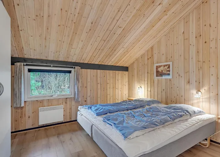 4 Bedroom Gorgeous In * Oksbøl